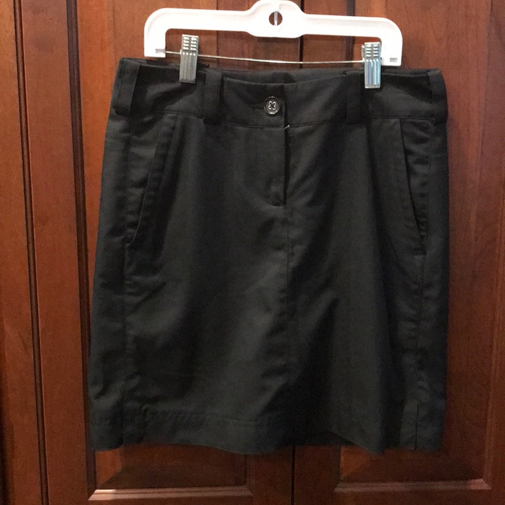 Nike golf tour performance skort size 2
